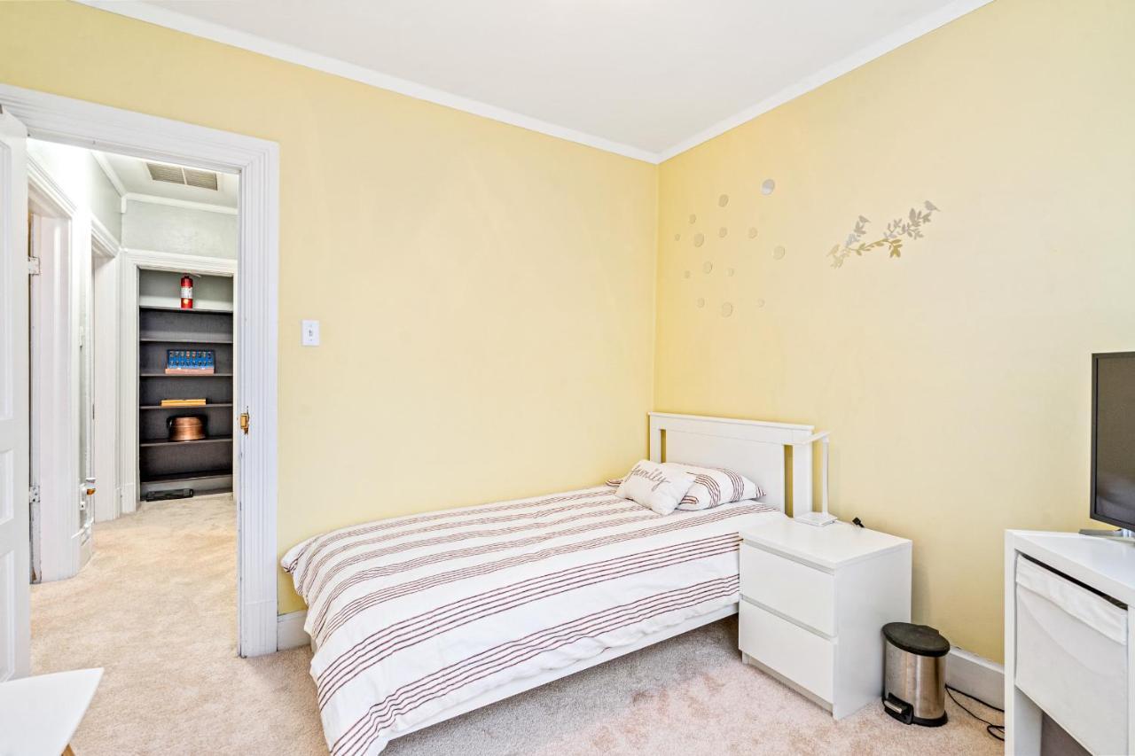 Cozy Stay In Питсбърг Екстериор снимка